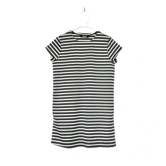 Missguided Striped Shift Dress - Picture 2 of 4